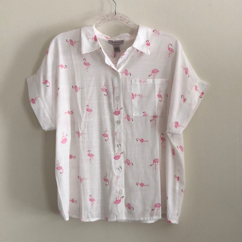 Carolyn Taylor White Button-Down Short Sleeve Shirt with Pink Flamingo Print